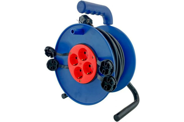 Удлинитель силовой на катушке GLANZEN 4 гн. ПВС 3х1,5 IP44 арт. EB-50-020