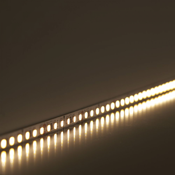 Светодиодная LED лента Feron LS502 180SMD(2835)/м 16Вт/м 24V 5000*10*1.22мм 3000К